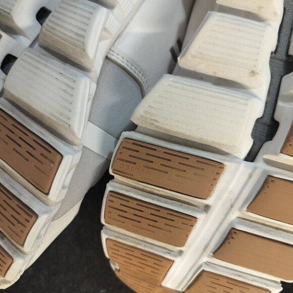 Women's On Cloud 5 Terry White Almond 99.98824 US size 8 - Picture 10 of 10